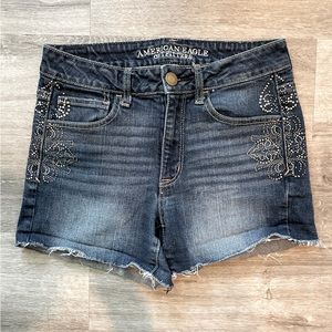 American Eagle Women’s Jean Mid-Rise Shorts SZ. 6